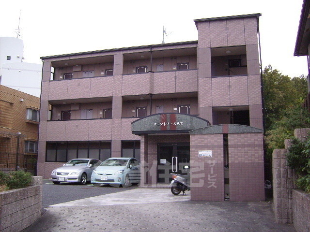 名古屋市昭和区八雲町のマンションの建物外観