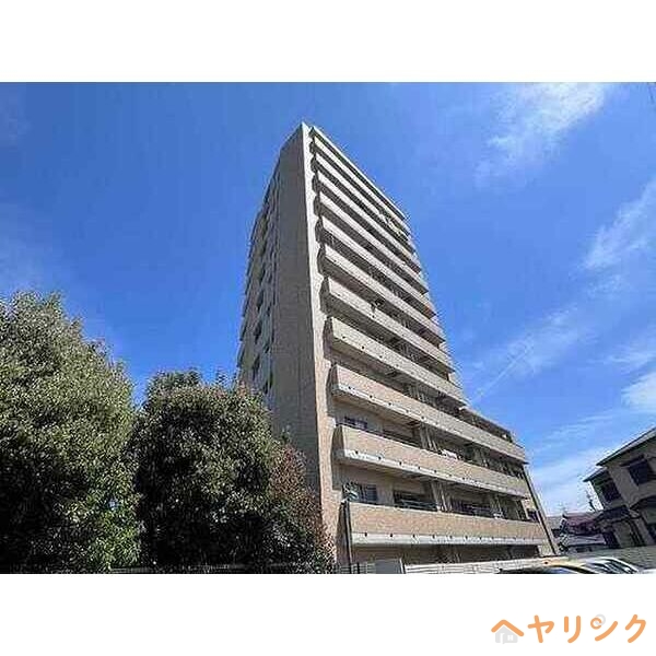 名古屋市守山区大牧町のマンションの建物外観