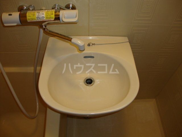 【清須市土器野のマンションの洗面設備】