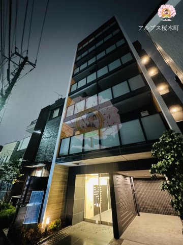 横浜市西区伊勢町のマンションの建物外観
