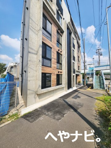 名古屋市港区港楽のマンションの建物外観