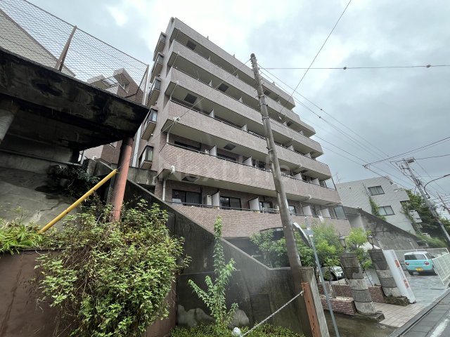 町田市原町田のマンションの建物外観