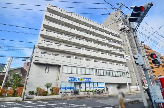 【さいたま市南区南浦和のマンションの建物外観】