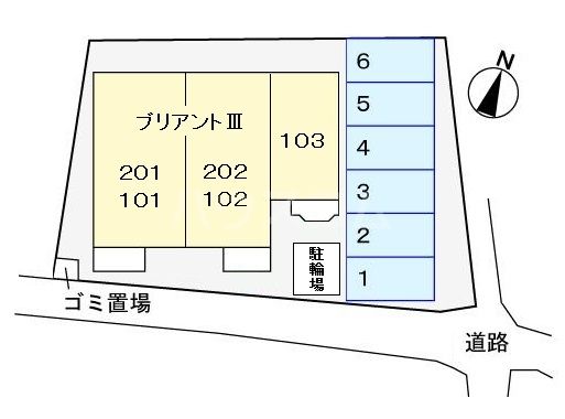 【ブリアントIIIの駐車場】