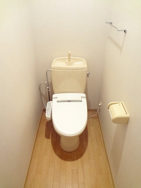 トイレ　ウォシュレット付きトイレ♪