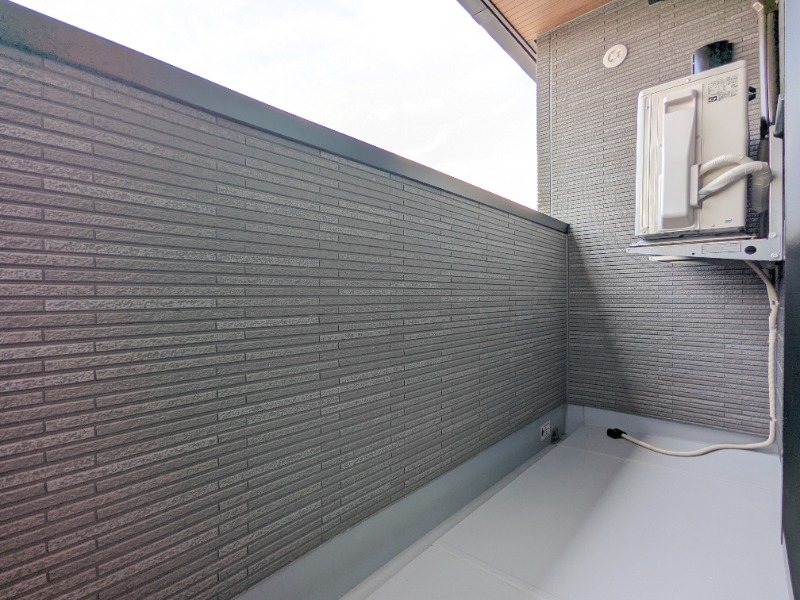 バルコニー　図面と現状に相違がある場合には現状を優先