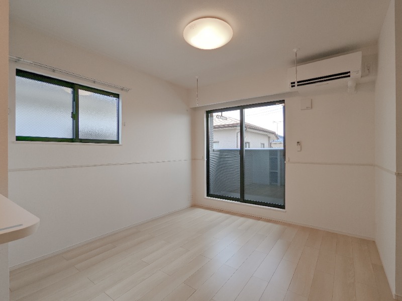 居室・リビング　図面と現状に相違がある場合には現状を優先