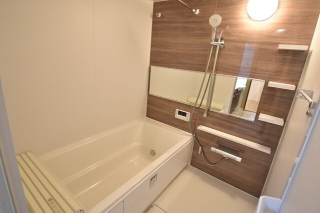 バス・シャワールーム　浴室