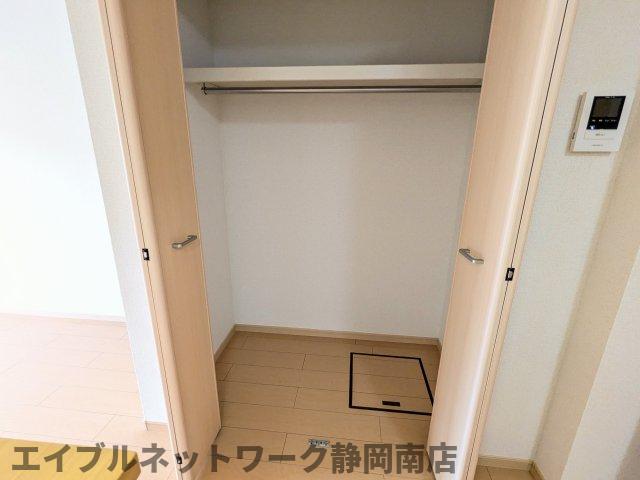 収納　大きなものも収納できそうです