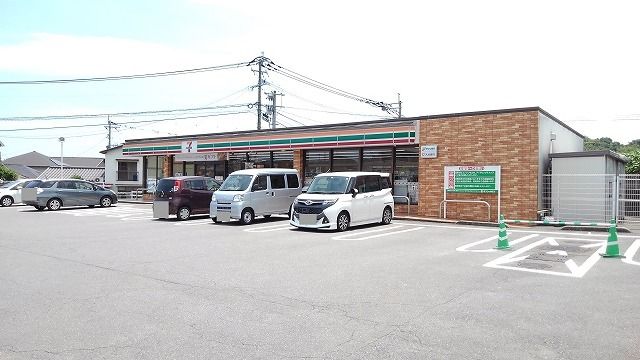 コンビニ　セブンイレブン　由布挾間店（コンビニ）まで1100m