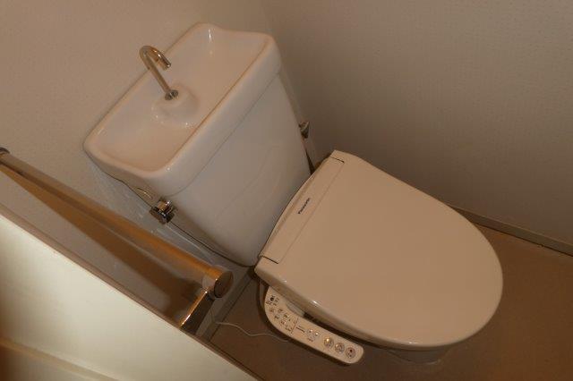 トイレ　ウォシュレット