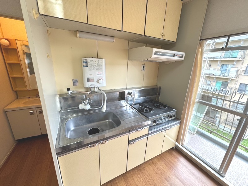 キッチン　２口コンロ付！