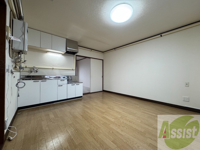 居室・リビング　広くてキレイなお部屋が広がっていて、充実した生活が送れそう。