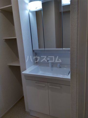 コスモ・ビリンの内装写真