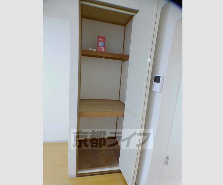 収納　きれいなセパレートの割安アパート