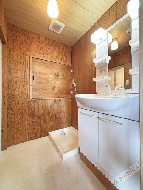 洗面設備　洗面脱衣所付き！独立洗面台が便利です♪♪