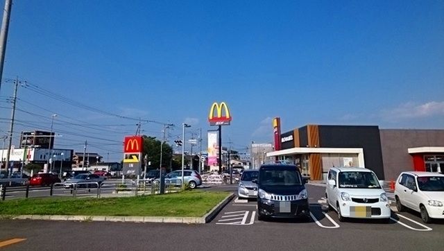 飲食店　マクドナルド140熊谷広瀬店（飲食店）まで800m