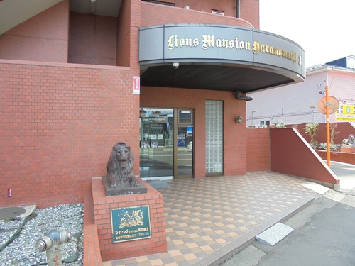 エントランス　建物エントランス外観