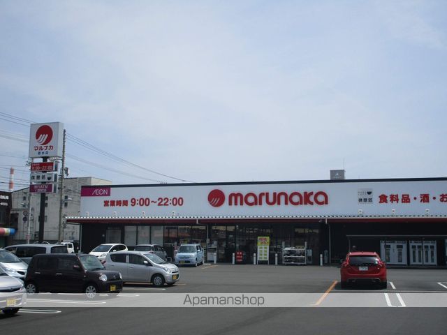 コンビニ　ファミリーマート新居浜泉池店（コンビニ）まで650m