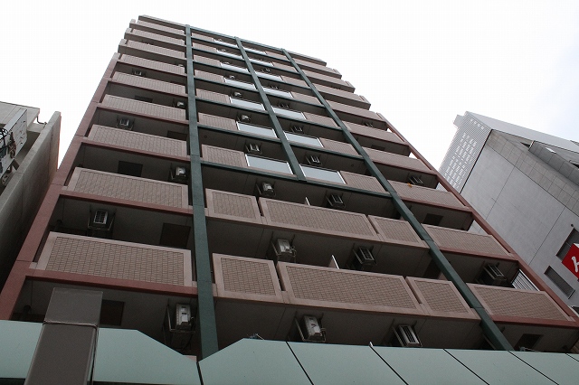 建物外観　オシャレなタイル張り外観！