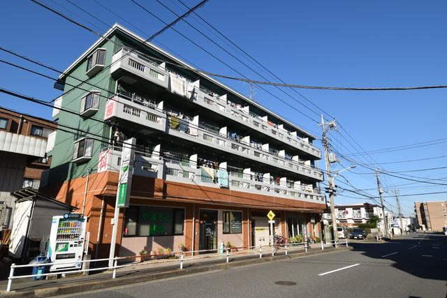 建物外観　南向きで日当たり良好♪経済的な都市ガス物件！