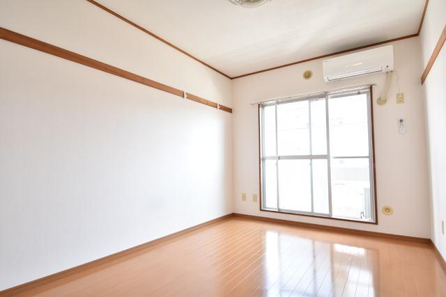 居室・リビング　※参考写真（別のお部屋の写真になります）