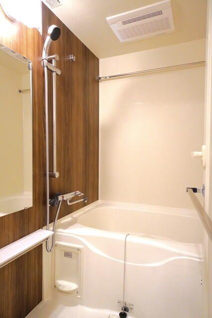 バス・シャワールーム　バス