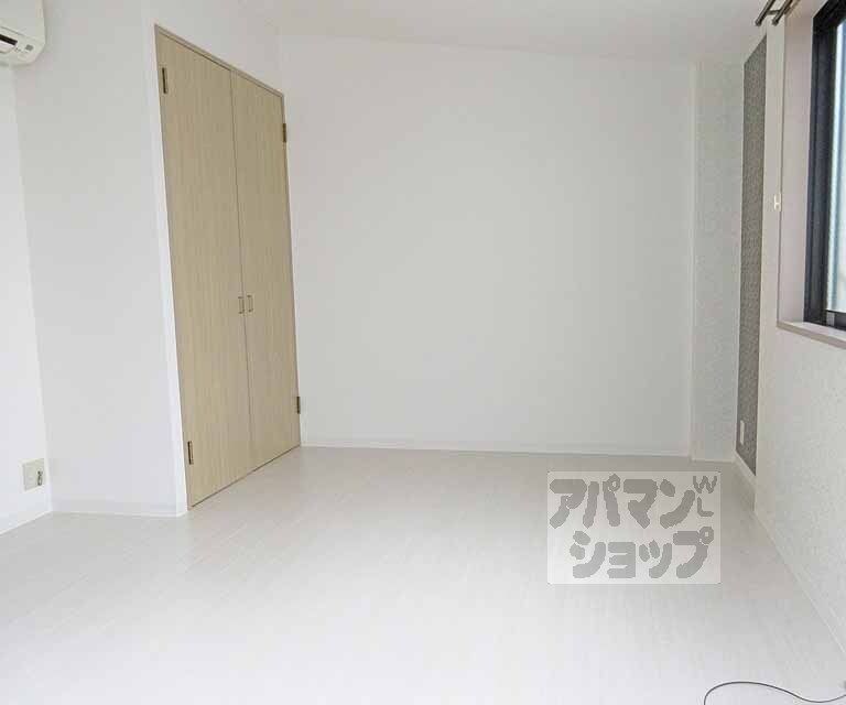 居室・リビング　清潔感のある内装のお部屋です