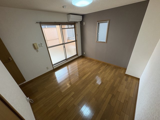 居室・リビング　居間です