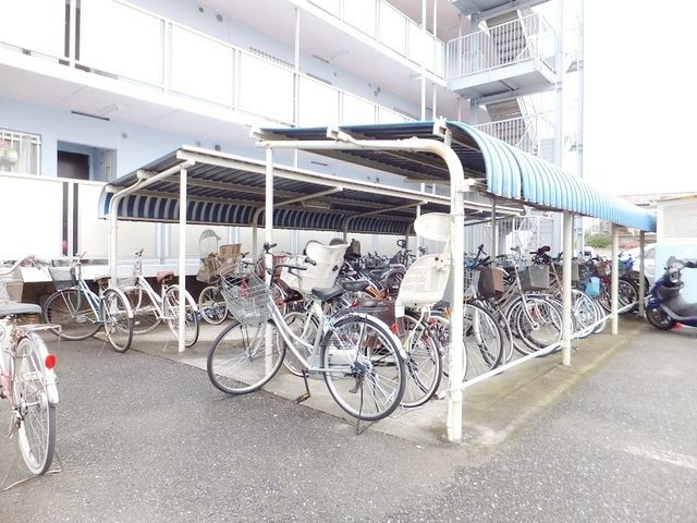 その他共有部分　★敷地内屋根付き駐輪場★