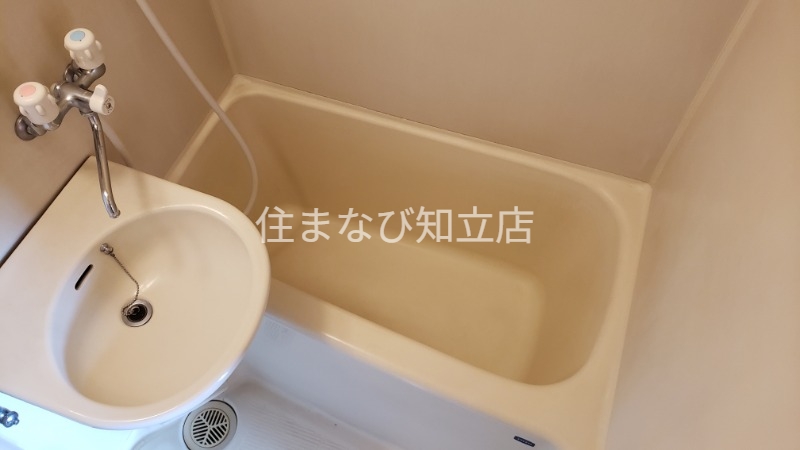 バス・シャワールーム　同型別部屋写真