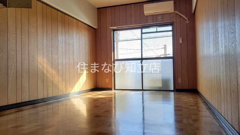 居室・リビング　同型別部屋写真