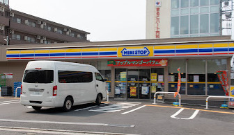 コンビニ　ミニストップ 下丸子1丁目店（コンビニ）まで323m