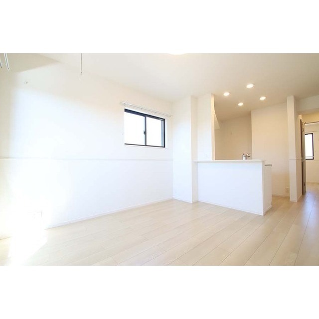 居室・リビング　写真は全て２０１※２０２は反転タイプ