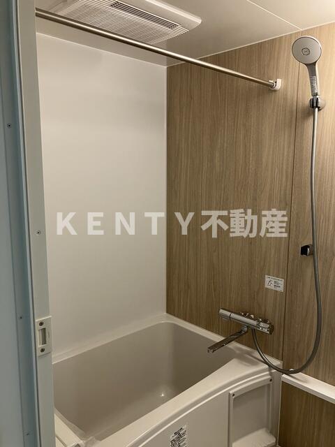 バス・シャワールーム　ゆったり過ごせるお風呂です