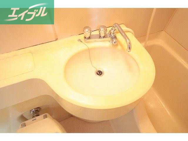 洗面設備　同タイプです