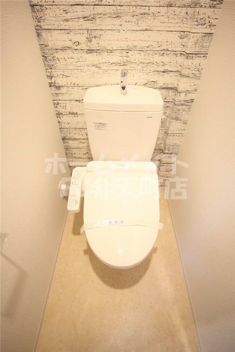 トイレ　コンパクトで使いやすいトイレです