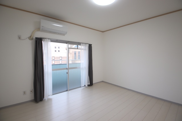 居室・リビング　別室の参考写真です。※現況優先