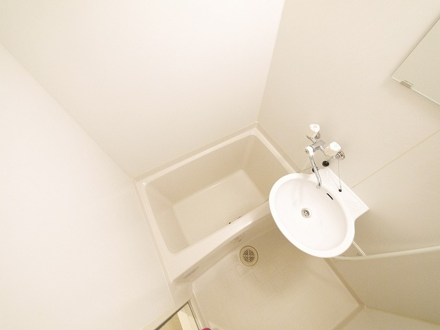 バス・シャワールーム　お風呂です