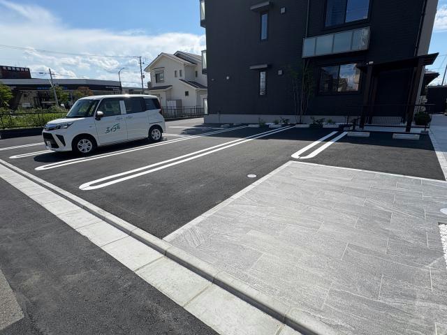 駐車場　駐車場