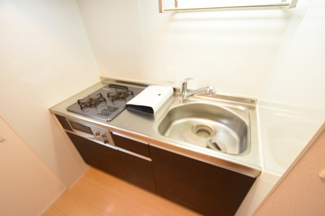 キッチン　２口ガスコンロ付き♪