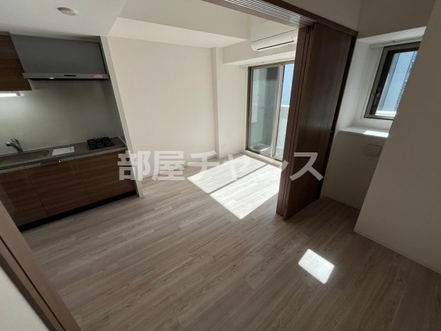 その他部屋・スペース　開放的な寝室です