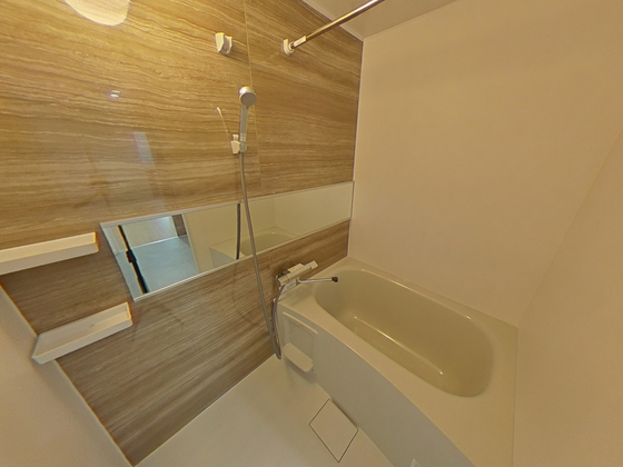 バス・シャワールーム　※別部屋の写真です