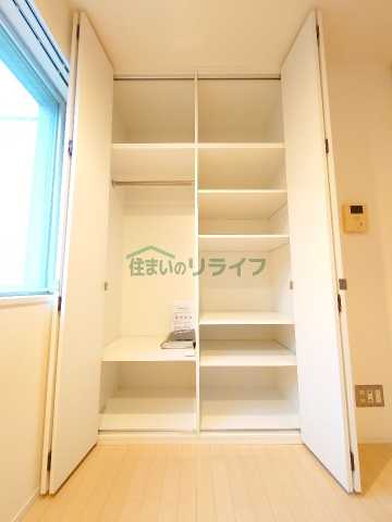 収納　サンチャリーフ