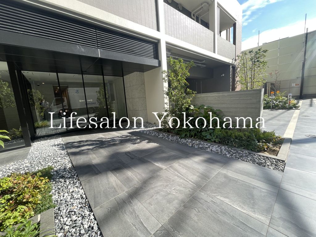 エントランス　エントランス