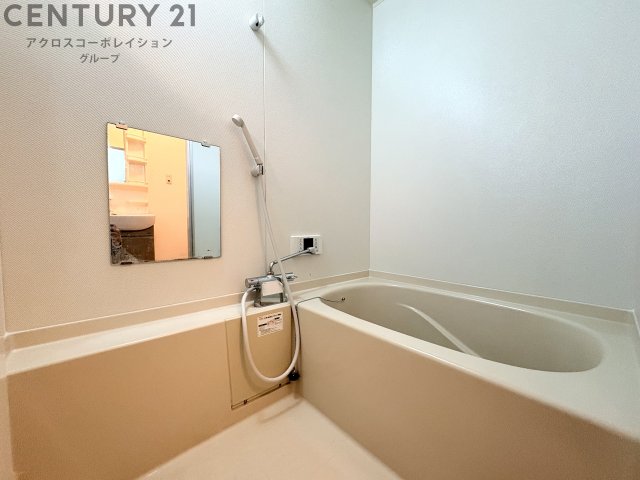 バス・シャワールーム　シンプルで機能的なユニットバスです♪