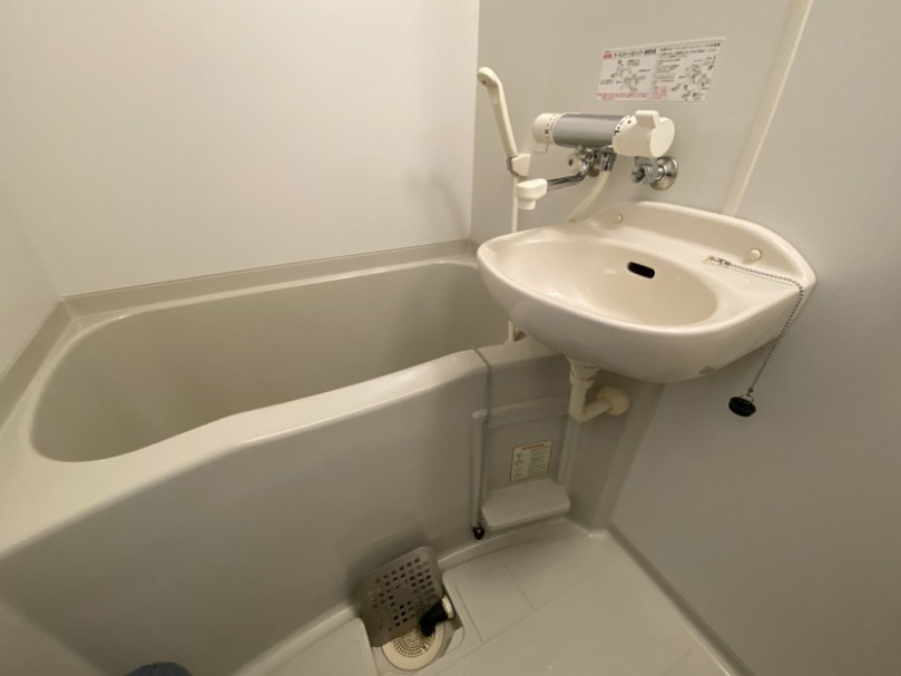 バス・シャワールーム　パークウェル曙橋駅前