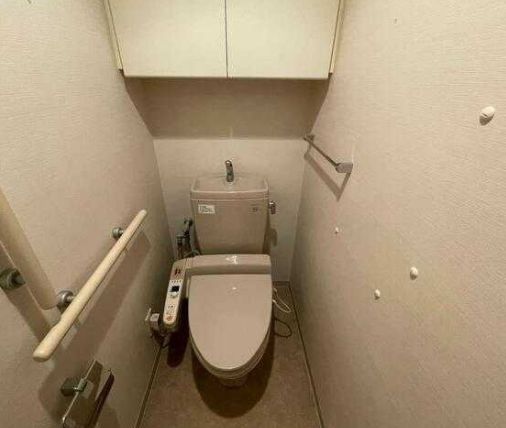 トイレ　ゆったりとした空間のトイレです