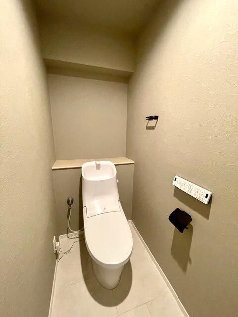 トイレ　別タイプ部屋　参考写真です