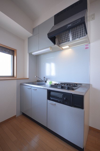 キッチン　同物件、別号室